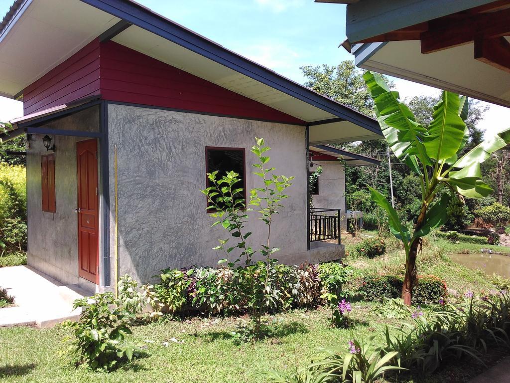 Ban Suan Sukjai Mae Sariang Hotel Exterior foto